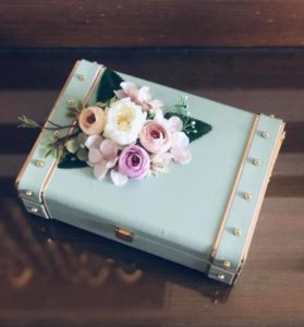 Wedding gift boxes with 3 Mason jars and 30 pcs