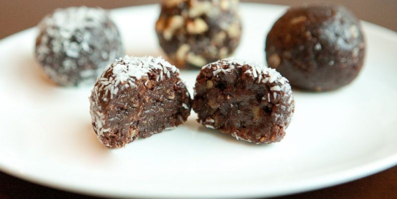 ht_pms_bites_chocolate_inside_jc_150212_16x9_992